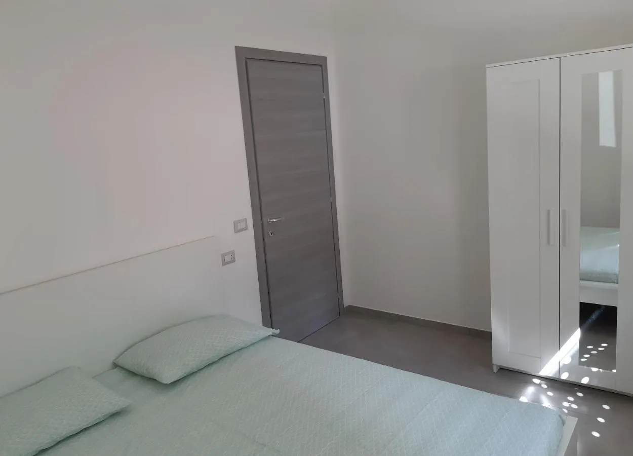 Villa Lina Rimini 0*,